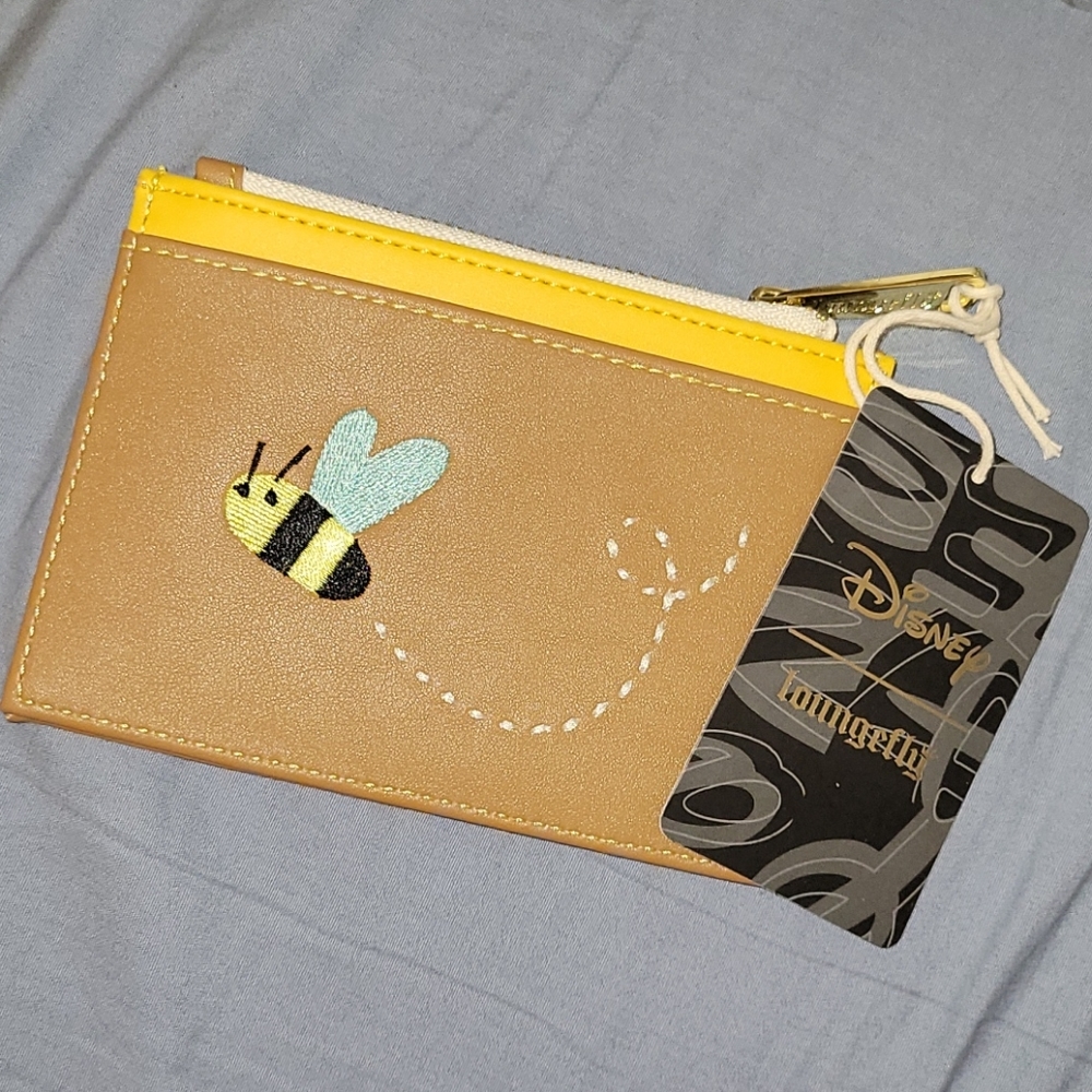 LAST CALL! Winnie the Pooh Cardholder